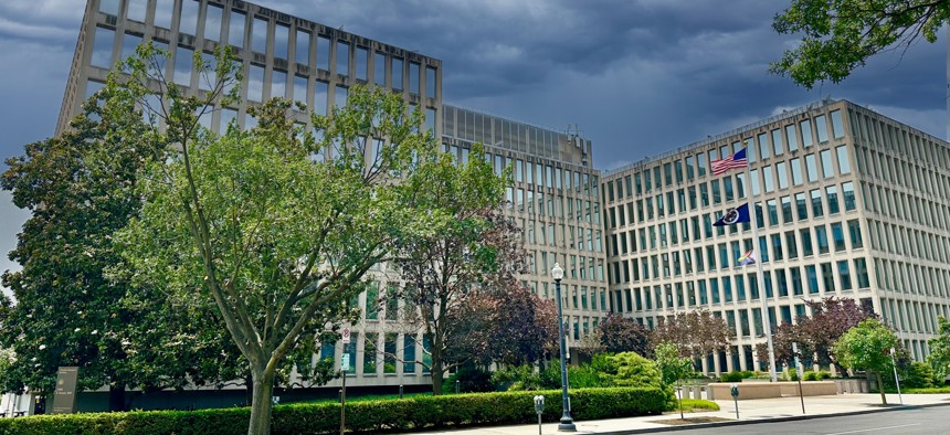 OPM will roll out a new “paperless” retirement application for use across the federal government next month.